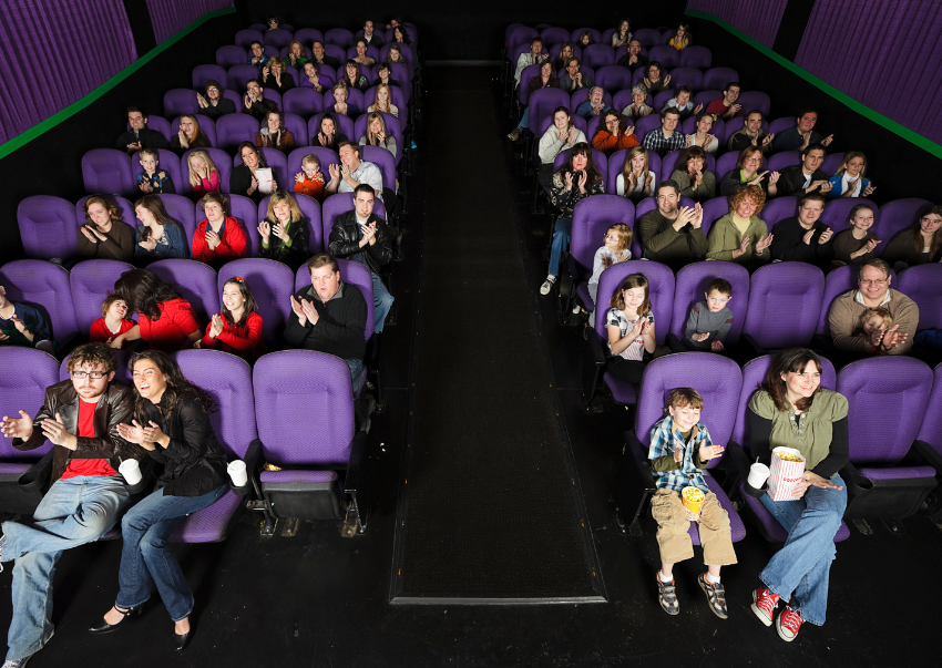 Vệ Sinh Rạp Phim Và Những Điều Cần Lưu Ý